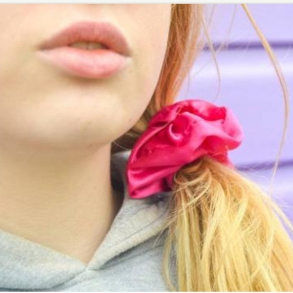 Brandy Melville Silk Satin Pink Scrunchie Hair Tie - Picture 3 of 4